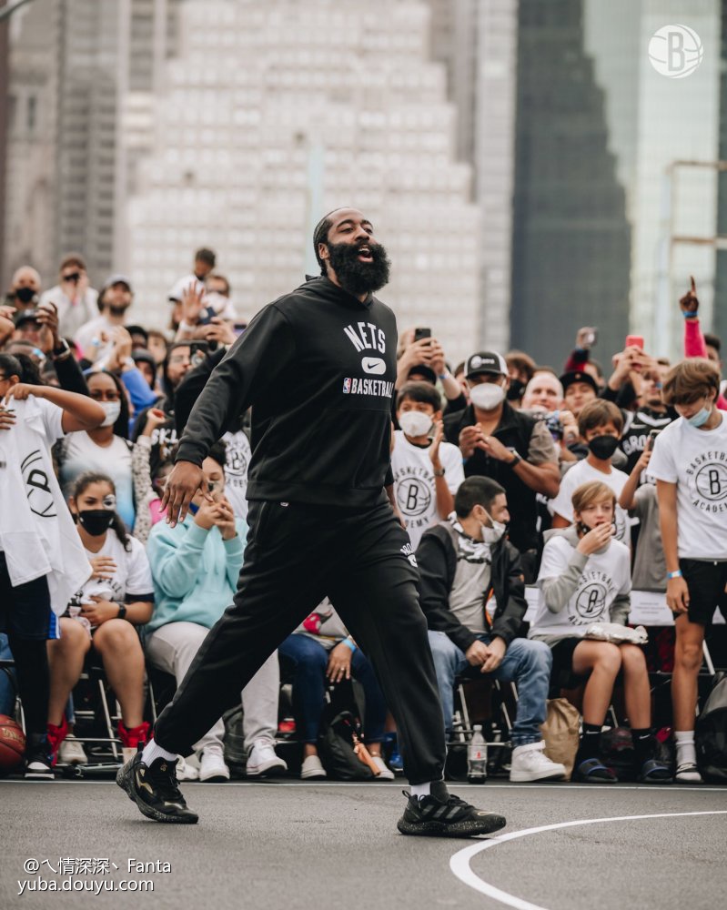 关于本菲卡训练开放日，窗口期远射贴柱引欢呼，CBA常规赛在即，数据趋势出现新变化的信息-开云体育下载