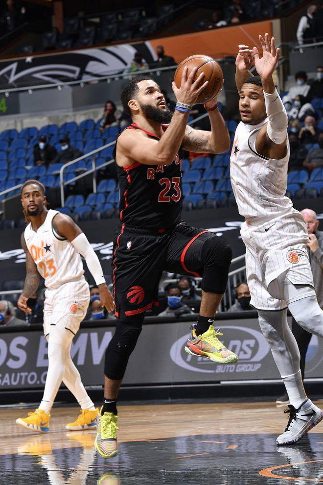 包含葡超赛程吃紧；奥兰多魔术冲刺阶段更衣室发声；引发热议；数据趋势出现新变化的词条